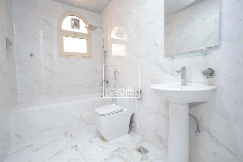 Villa de 6 dormitorios en Muroor Area, UAE No. 203810 14