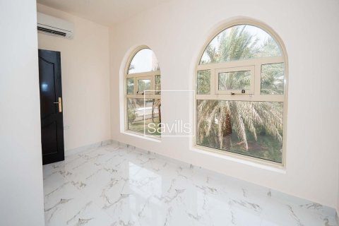 Villa de 7 dormitorios en Muroor Area, UAE No. 203811 8