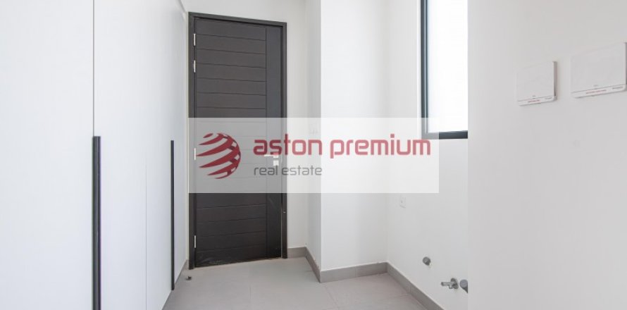 5 bedrooms Villa in Al Furjan, UAE No. 104984