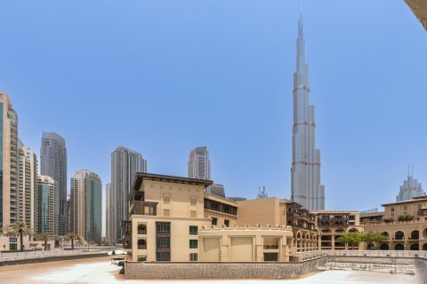 Квартира с 3 спальнями в Даунтаун Дубай (Даунтаун Бурдж Дубай), ОАЭ №136589 4