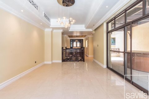 Квартира с 3 спальнями в Даунтаун Дубай (Даунтаун Бурдж Дубай), ОАЭ №136589 6