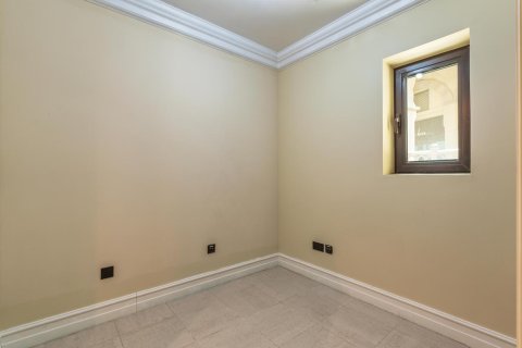 Квартира с 3 спальнями в Даунтаун Дубай (Даунтаун Бурдж Дубай), ОАЭ №136589 27