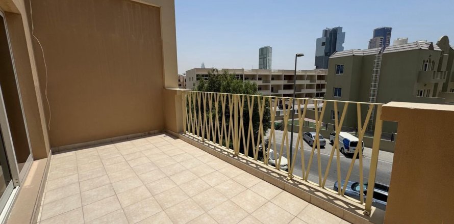 4 bedrooms Townhouse in Dubai, UAE No. 164959