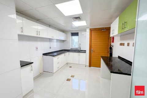 4 bedrooms Townhouse in Dubai, UAE No. 164959 7