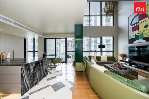 Apartment de 4 dormitorios en Al Wasl, UAE No. 127331