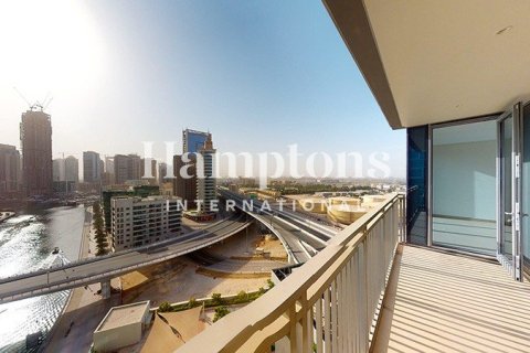 Apartment de 2 dormitorios en The Address Dubai Marina, UAE No. 148292 17