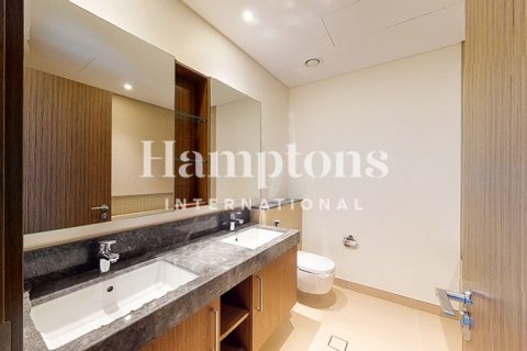 Apartment de 2 dormitorios en The Address Dubai Marina, UAE No. 148292 4