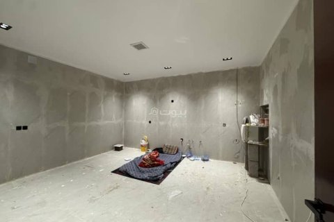 5 bedrooms Villa in Riyadh, Saudi Arabia No. 59991 19