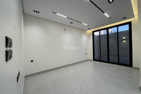 5 bedrooms Villa in Riyadh, Saudi Arabia No. 59991 14