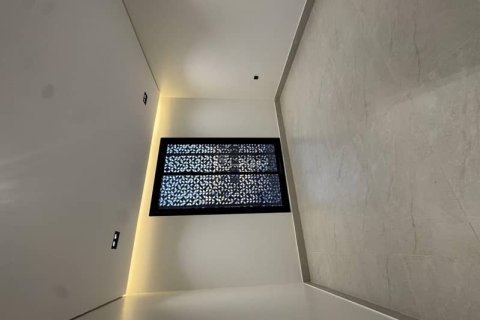 5 bedrooms Villa in Riyadh, Saudi Arabia No. 59991 17