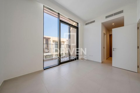 4 غرف نوم فيلا في EMAAR South, الإمارات العربية المتحدة رقم 139136 13