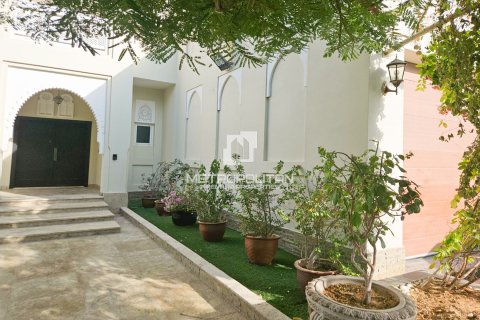 4 bedrooms Villa No. 129845 8