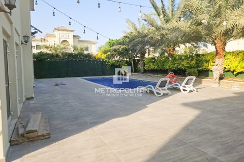 4 bedrooms Villa No. 129845 10