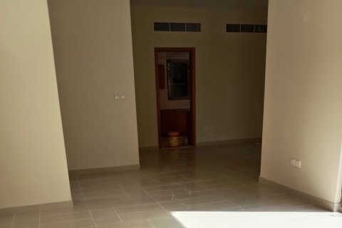 4 bedrooms Commercial property in Al Raha Gardens, UAE No. 79564 8