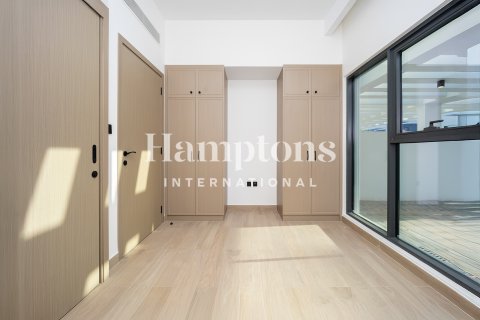 4 bedrooms Townhouse  No. 133118 26