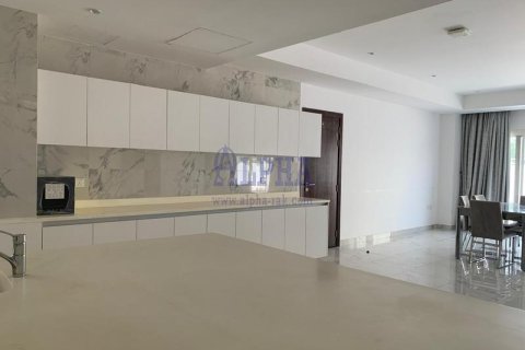 7 bedrooms Villa  No. 105911 12