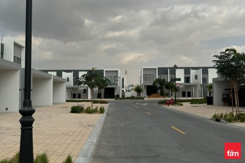 Villa de 3 dormitorios en Dubai, UAE No. 147519 10