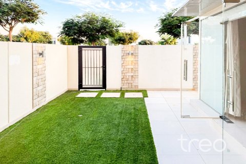 3 bedrooms Townhouse in Villanova, UAE No. 200863 3