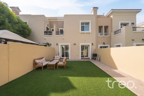 2 bedrooms Townhouse in Arabian Ranches, UAE No. 200867 21