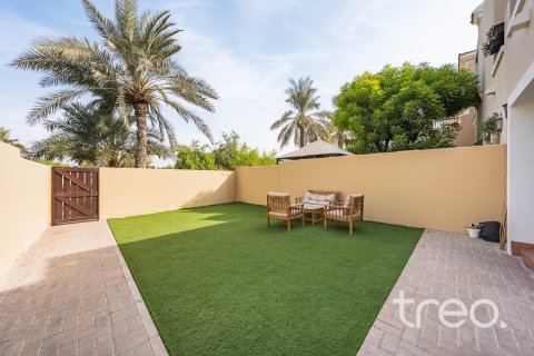 2 bedrooms Townhouse in Arabian Ranches, UAE No. 200867 19