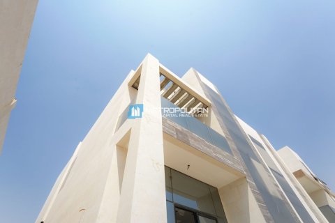 8 غرفة نوم  فيلا  رقم 125660 2