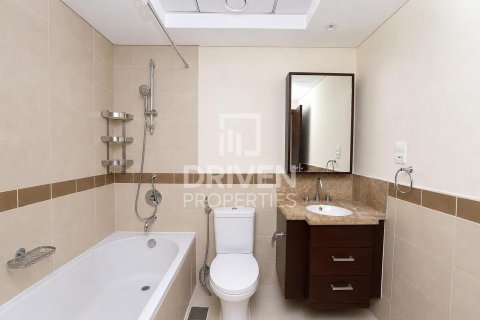 2 bedrooms Apartment in 29 Burj Boulevard, UAE No. 191644 12