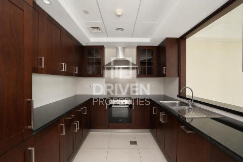 2 bedrooms Apartment in 29 Burj Boulevard, UAE No. 191644 11