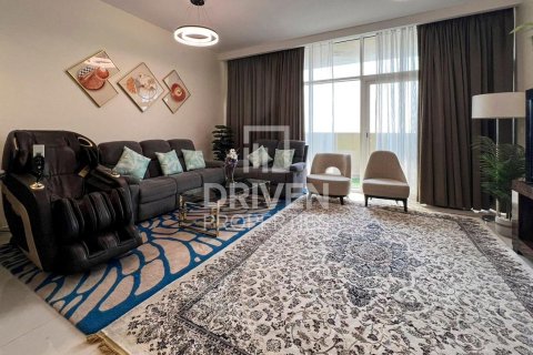 Apartment de 2 dormitorios en Jumeirah Village Circle, UAE No. 190690 6
