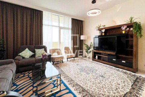Apartment de 2 dormitorios en Jumeirah Village Circle, UAE No. 190690 4