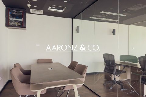 102مربع، مكتب في الخليج التجاري, الإمارات العربية المتحدة رقم 146600 8