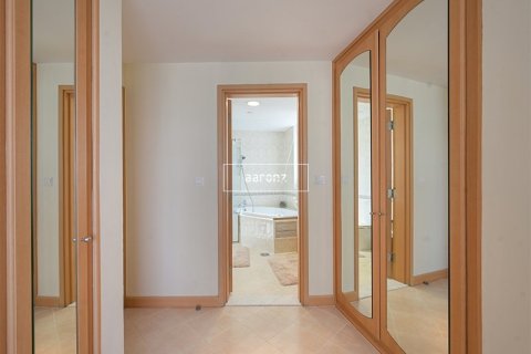 3 bedrooms Apartment  No. 112425 17