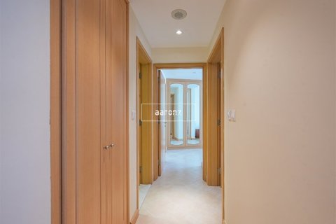 3 bedrooms Apartment  No. 112425 16