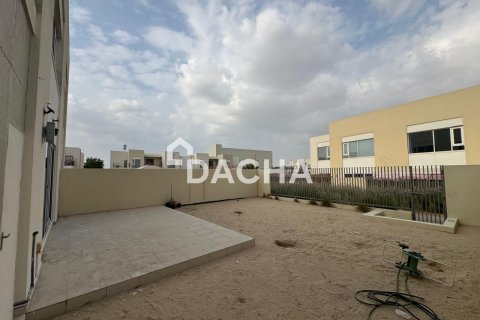 Квартира с 2 спальнями в EMAAR South, ОАЭ №186084 9