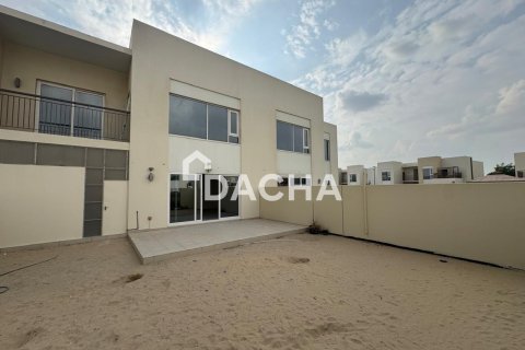 Квартира с 2 спальнями в EMAAR South, ОАЭ №186084 11