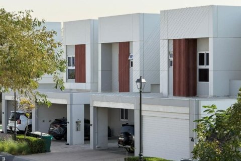 Villa de 4 dormitorios en Villanova, UAE No. 163811 14