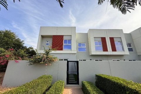Villa de 4 dormitorios en Villanova, UAE No. 163811 27