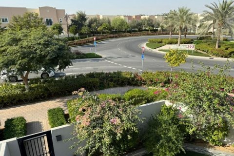 Villa de 4 dormitorios en Villanova, UAE No. 163811 9
