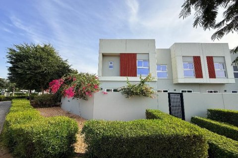 Villa de 4 dormitorios en Villanova, UAE No. 163811 5