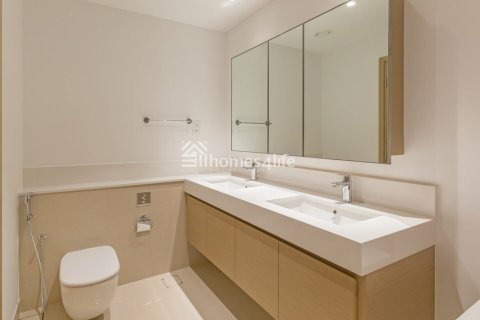 Apartment de 2 dormitorios en Creek Horizon, UAE No. 163814 3