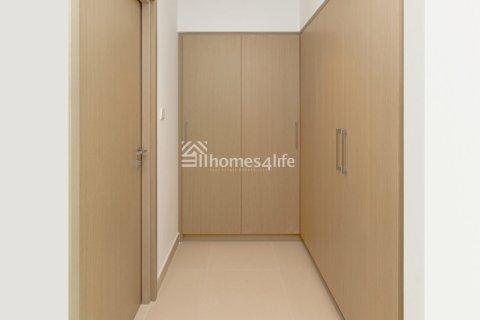 Apartment de 2 dormitorios en Creek Horizon, UAE No. 163814 4