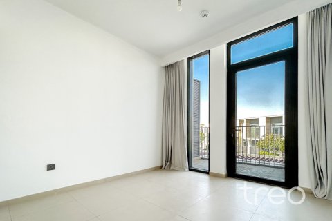 3 bedrooms Townhouse in Sun, UAE No. 174197 7