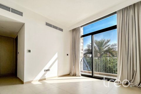 3 bedrooms Townhouse in Sun, UAE No. 174197 4