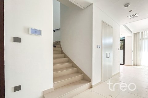 3 bedrooms Townhouse in Sun, UAE No. 174197 6