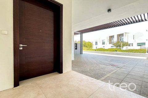 3 bedrooms Townhouse in Sun, UAE No. 174197 5