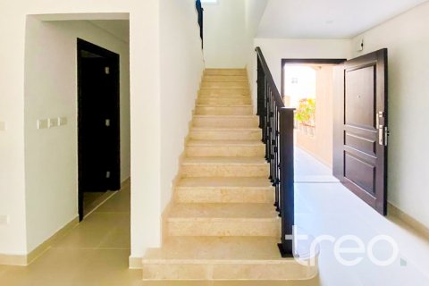 3 غرف نوم فيلا في Bella Casa, الإمارات العربية المتحدة رقم 174199 5