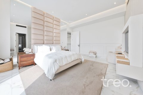 6 bedrooms Villa in Jumeirah Park, UAE No. 187980 21