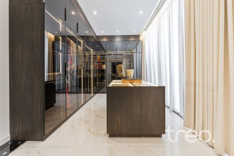 6 bedrooms Villa in Jumeirah Park, UAE No. 187980 17