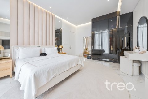 6 bedrooms Villa in Jumeirah Park, UAE No. 187980 27
