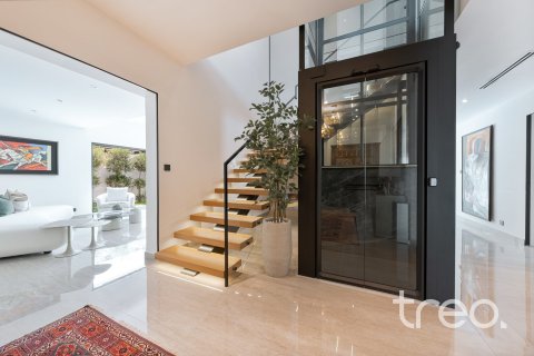 5 bedrooms Villa in Meadows, UAE No. 187979 7