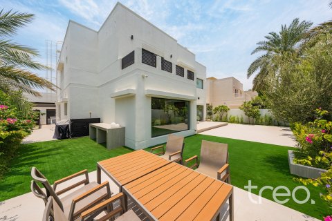 5 bedrooms Villa in Meadows, UAE No. 187979 12
